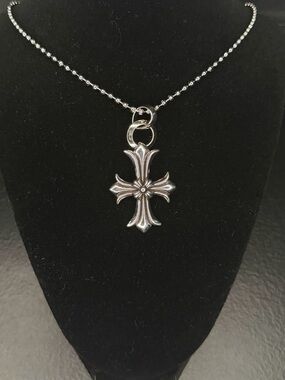 Chrome Hearts Floral Big Cross with Floral Middle Motif Unisex Necklace